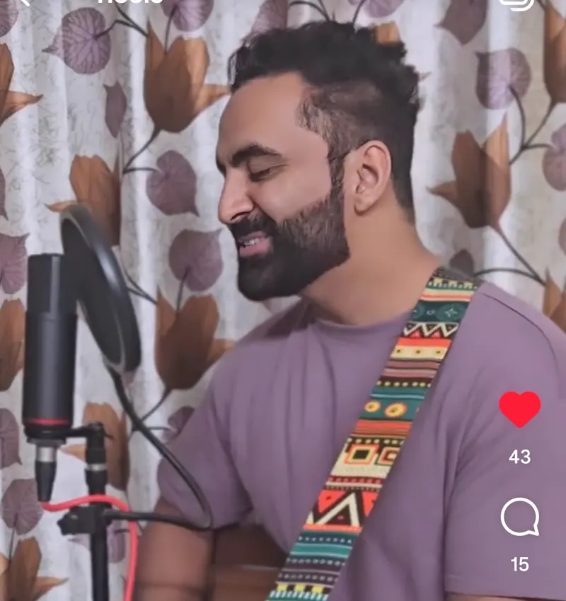 Aakash performing